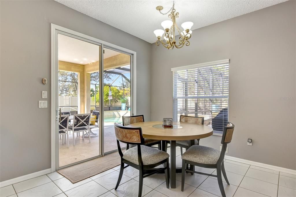 En Venta: $499,000 (3 camas, 2 baños, 2349 Pies cuadrados)