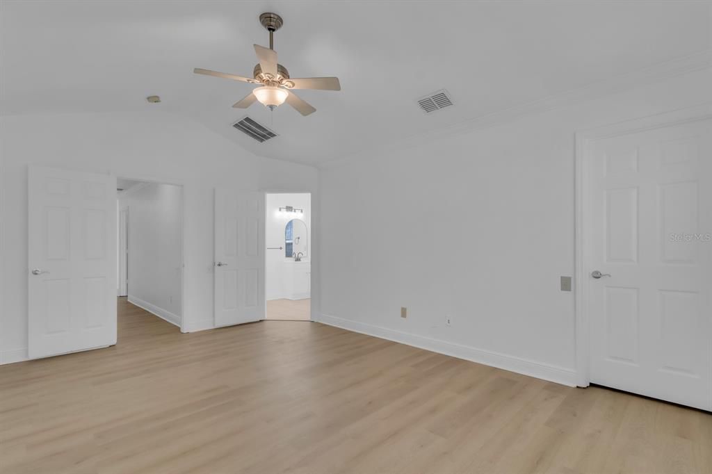 For Rent: $2,175 (3 beds, 2 baths, 1647 Square Feet)