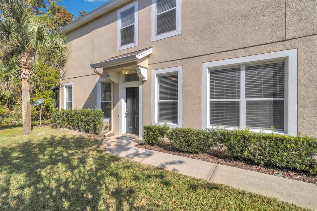 For Rent: $2,175 (3 beds, 2 baths, 1647 Square Feet)