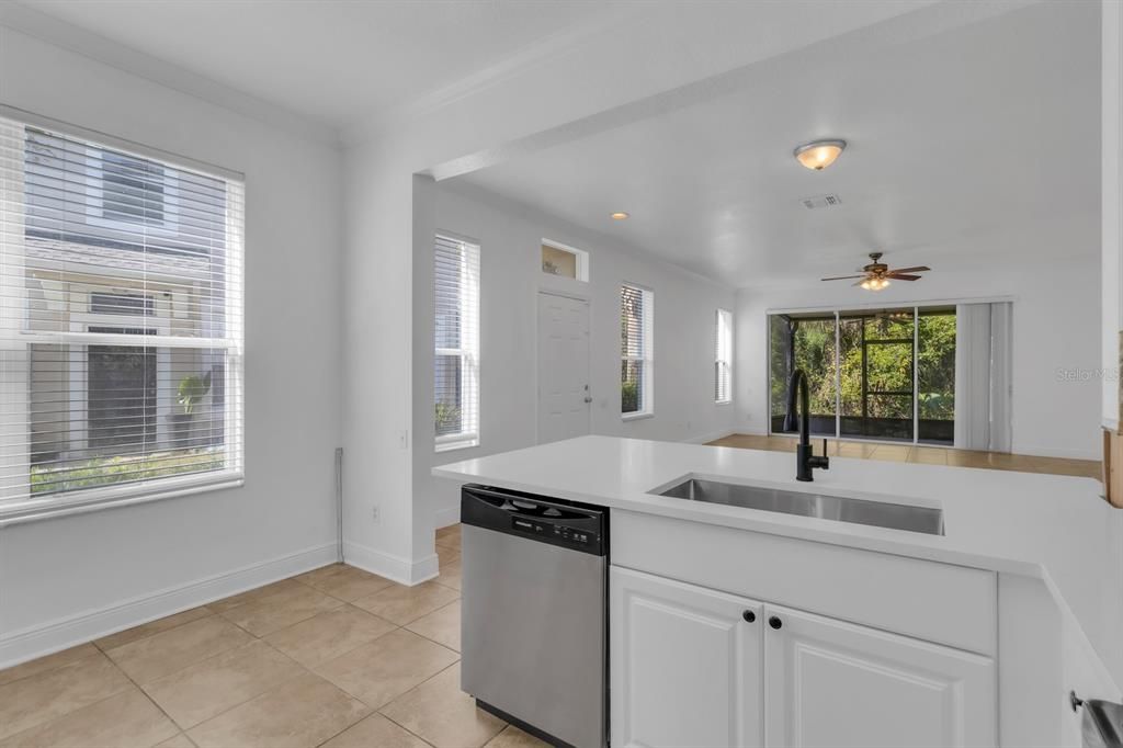 For Rent: $2,175 (3 beds, 2 baths, 1647 Square Feet)