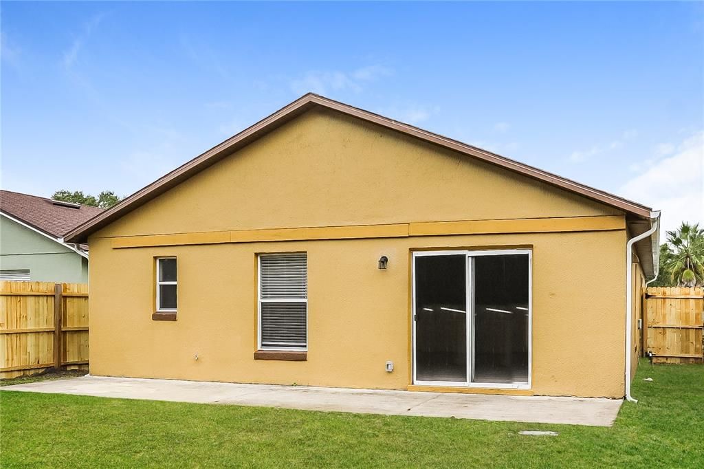 В аренду: $2,440 (4 спален, 2 ванн, 1335 Квадратных фут)