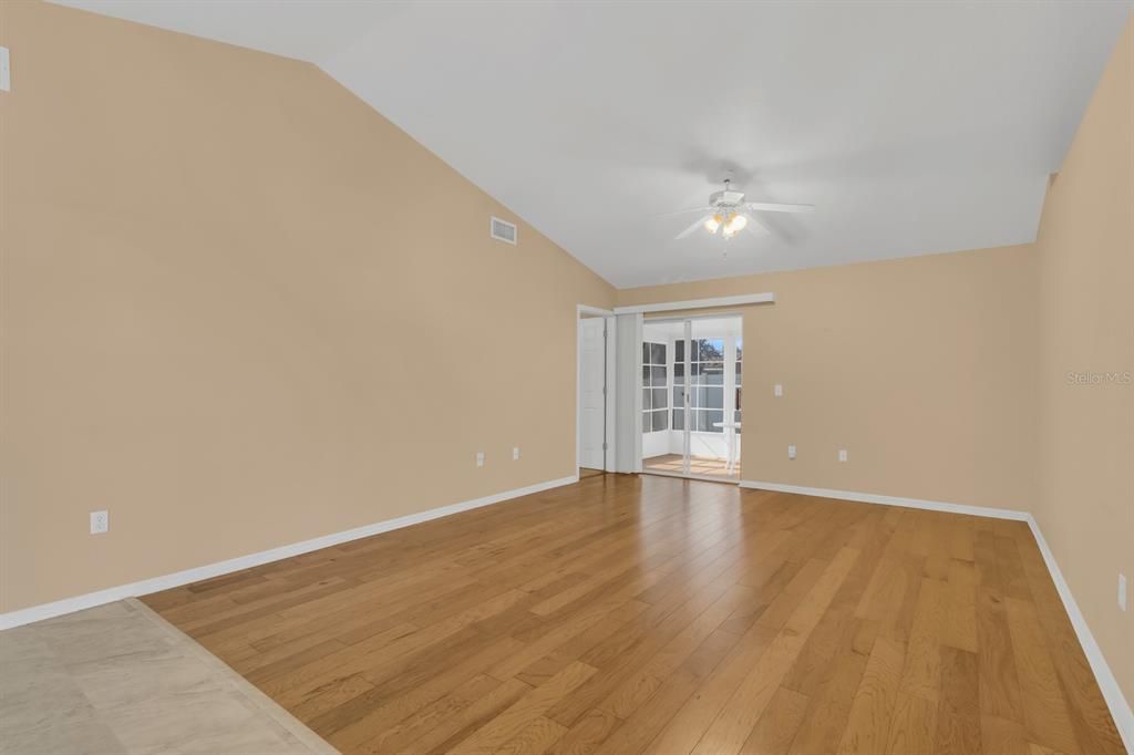 待售: $355,000 (3 贝兹, 2 浴室, 1120 平方英尺)