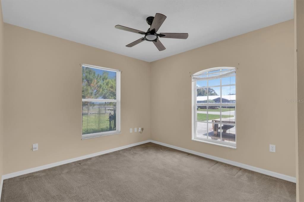 待售: $355,000 (3 贝兹, 2 浴室, 1120 平方英尺)