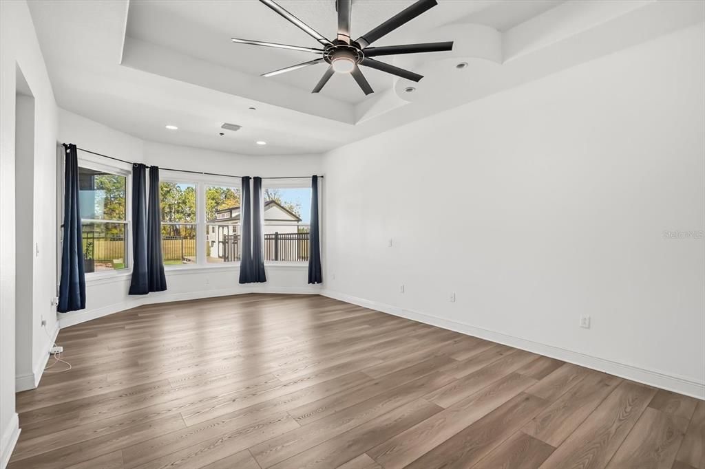 На продажу: $1,299,900 (4 спален, 4 ванн, 3265 Квадратных фут)