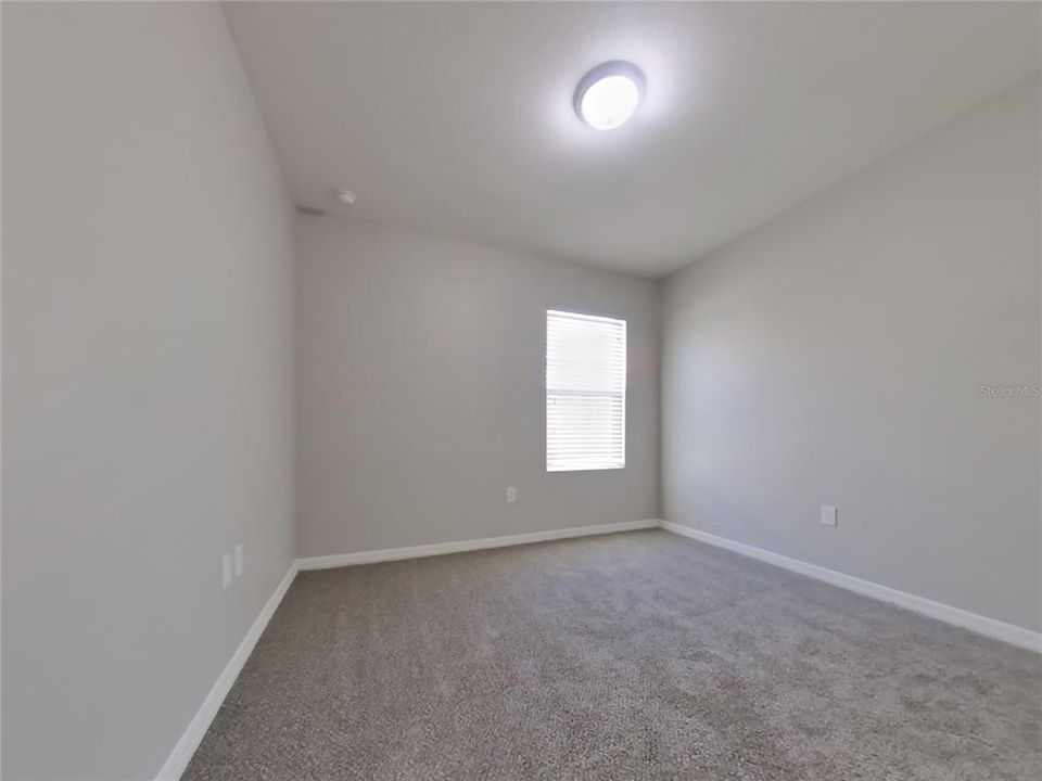 В аренду: $2,349 (4 спален, 2 ванн, 1828 Квадратных фут)