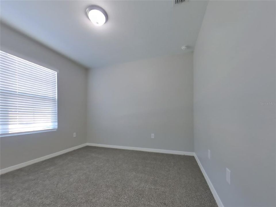 В аренду: $2,349 (4 спален, 2 ванн, 1828 Квадратных фут)