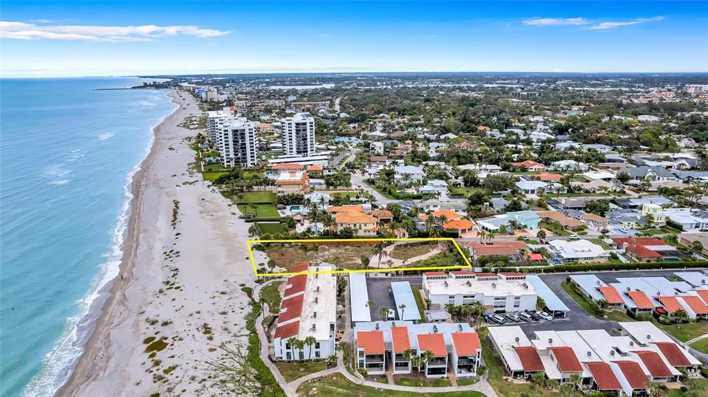 En Venta: $4,050,000 (1.02 acres)