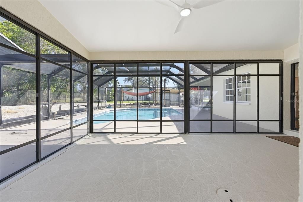 待售: $449,900 (3 贝兹, 3 浴室, 2460 平方英尺)