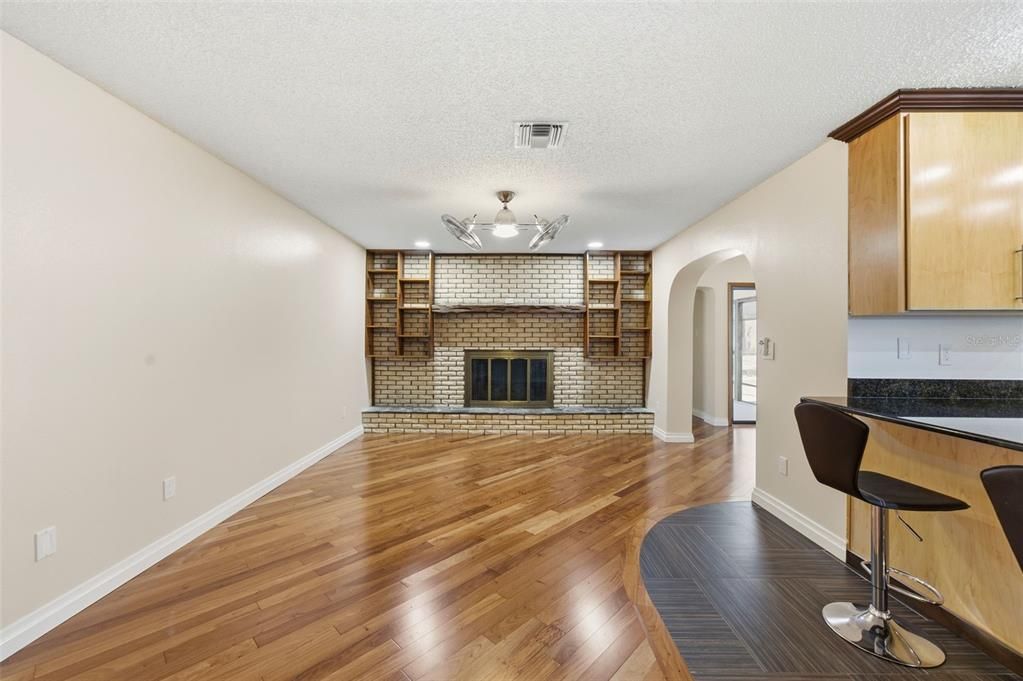 待售: $449,900 (3 贝兹, 3 浴室, 2460 平方英尺)