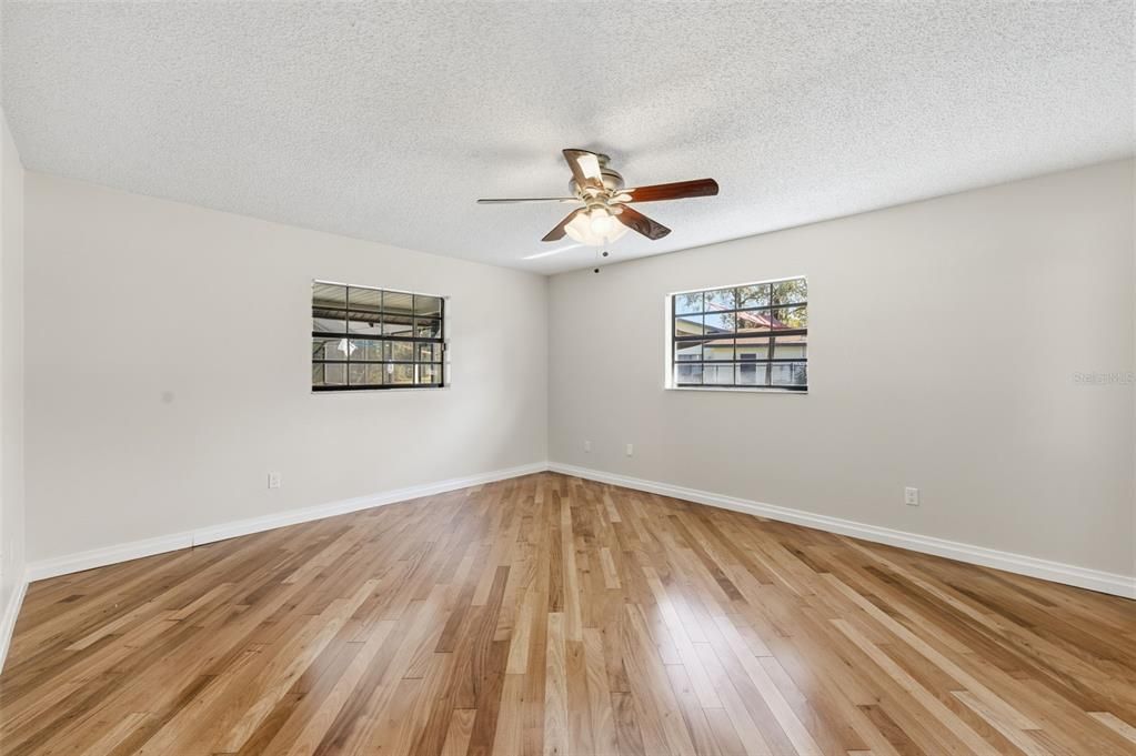 待售: $449,900 (3 贝兹, 3 浴室, 2460 平方英尺)