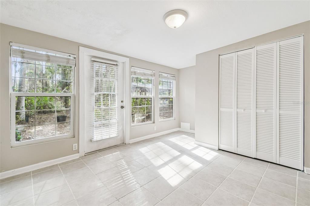 待售: $499,900 (3 贝兹, 2 浴室, 2137 平方英尺)