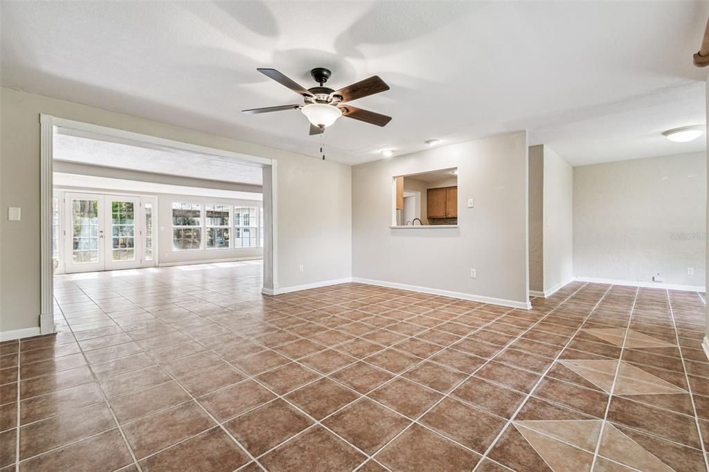 待售: $499,900 (3 贝兹, 2 浴室, 2137 平方英尺)