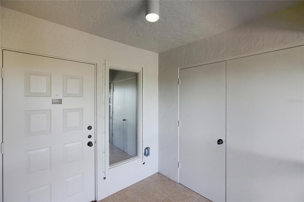 На продажу: $389,000 (2 спален, 2 ванн, 1516 Квадратных фут)