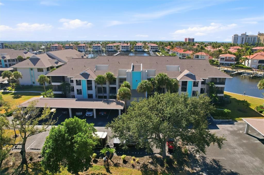 На продажу: $389,000 (2 спален, 2 ванн, 1516 Квадратных фут)