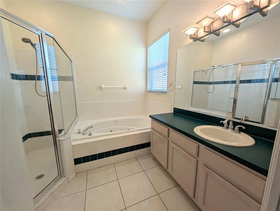 For Rent: $2,995 (3 beds, 2 baths, 1991 Square Feet)