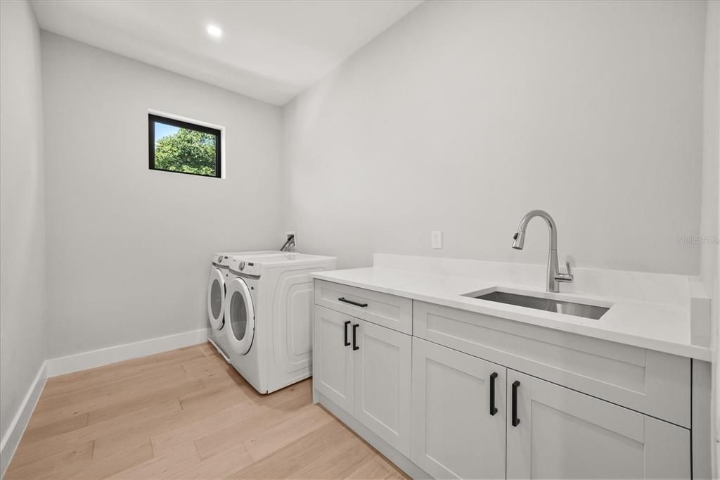 For Sale: $1,329,000 (5 beds, 4 baths, 3317 Square Feet)