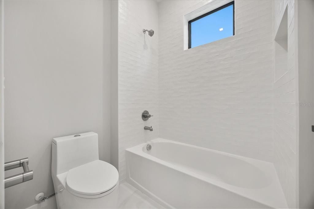 For Sale: $1,329,000 (5 beds, 4 baths, 3317 Square Feet)