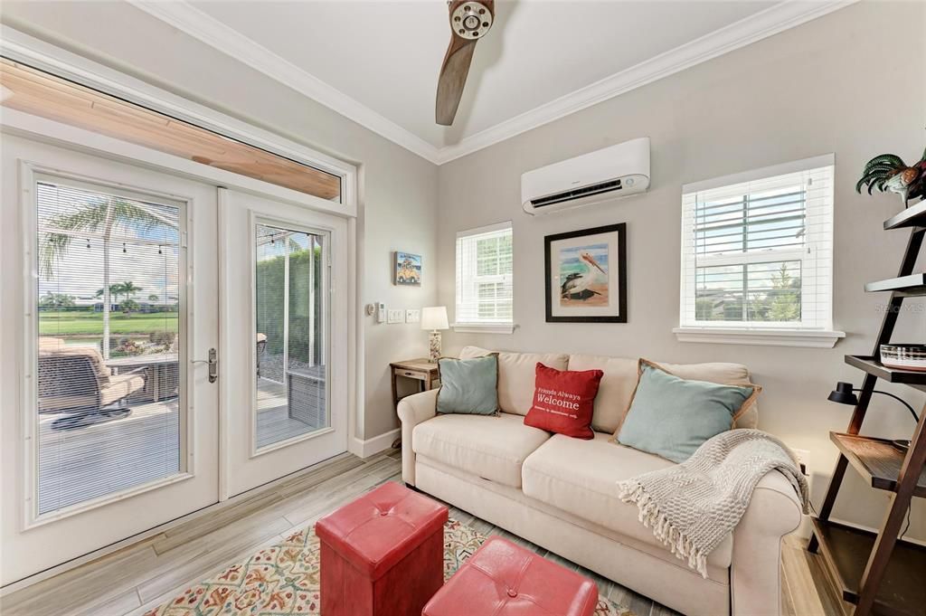 For Sale: $369,000 (1 beds, 1 baths, 271 Square Feet)