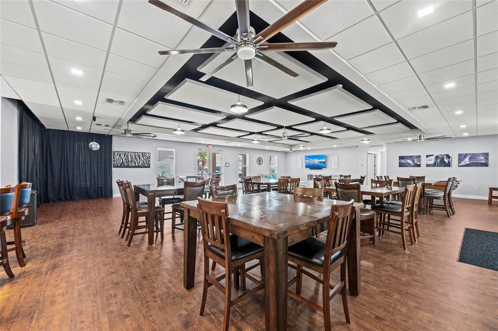 For Sale: $369,000 (1 beds, 1 baths, 271 Square Feet)