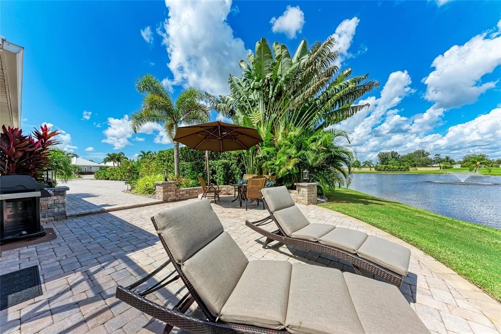 For Sale: $369,000 (1 beds, 1 baths, 271 Square Feet)