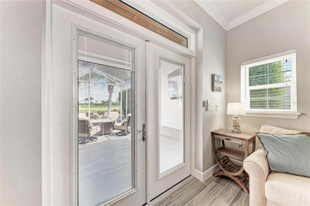 For Sale: $369,000 (1 beds, 1 baths, 271 Square Feet)