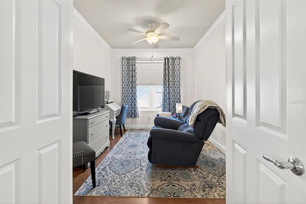 For Sale: $330,000 (2 beds, 2 baths, 1596 Square Feet)