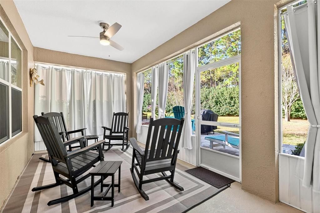 For Sale: $330,000 (2 beds, 2 baths, 1596 Square Feet)