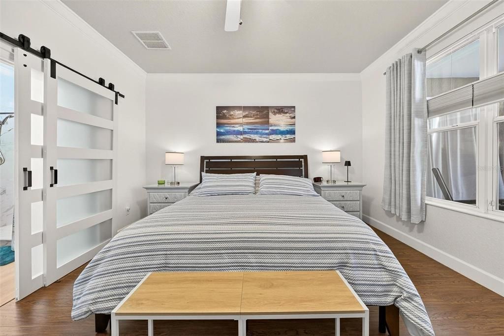 For Sale: $330,000 (2 beds, 2 baths, 1596 Square Feet)