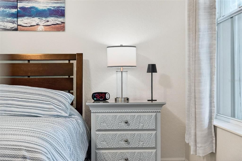 For Sale: $330,000 (2 beds, 2 baths, 1596 Square Feet)