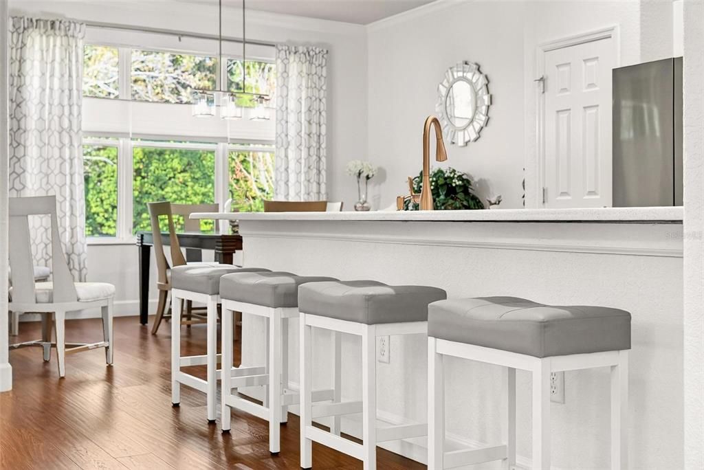 For Sale: $330,000 (2 beds, 2 baths, 1596 Square Feet)