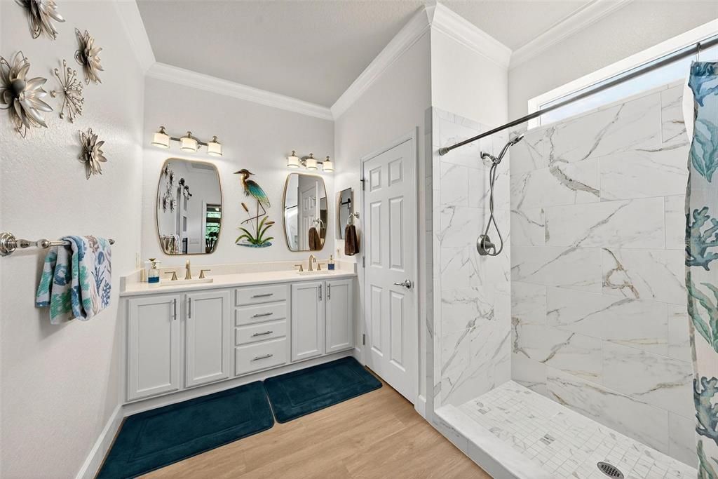 For Sale: $330,000 (2 beds, 2 baths, 1596 Square Feet)