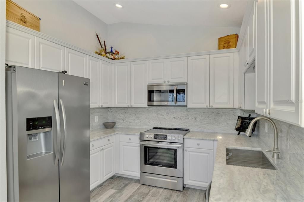 For Sale: $275,000 (3 beds, 2 baths, 1766 Square Feet)