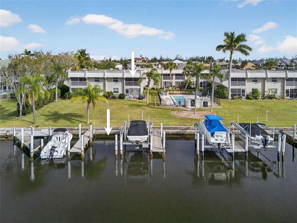 For Sale: $204,900 (2 beds, 2 baths, 1024 Square Feet)