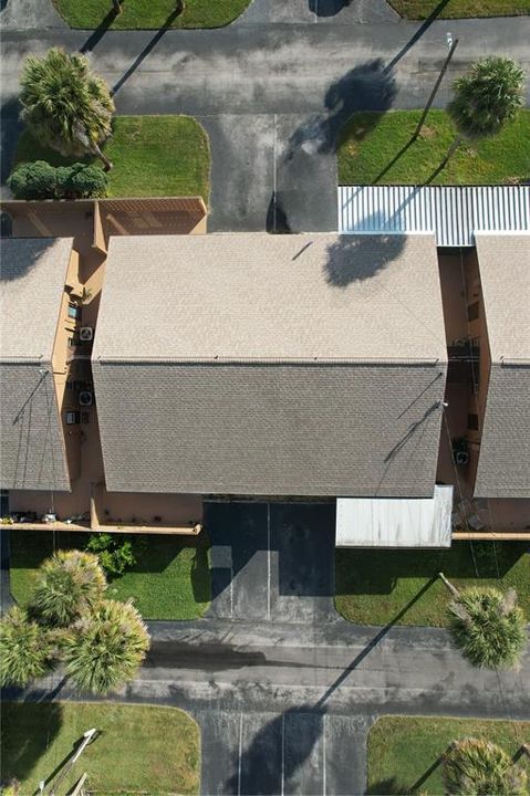 待售: $147,900 (1 贝兹, 1 浴室, 690 平方英尺)