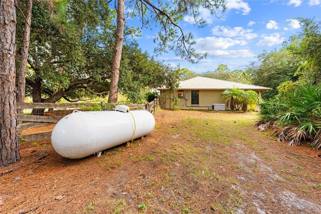 На продажу: $699,900 (4 спален, 2 ванн, 1899 Квадратных фут)