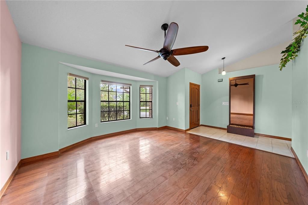 На продажу: $699,900 (4 спален, 2 ванн, 1899 Квадратных фут)