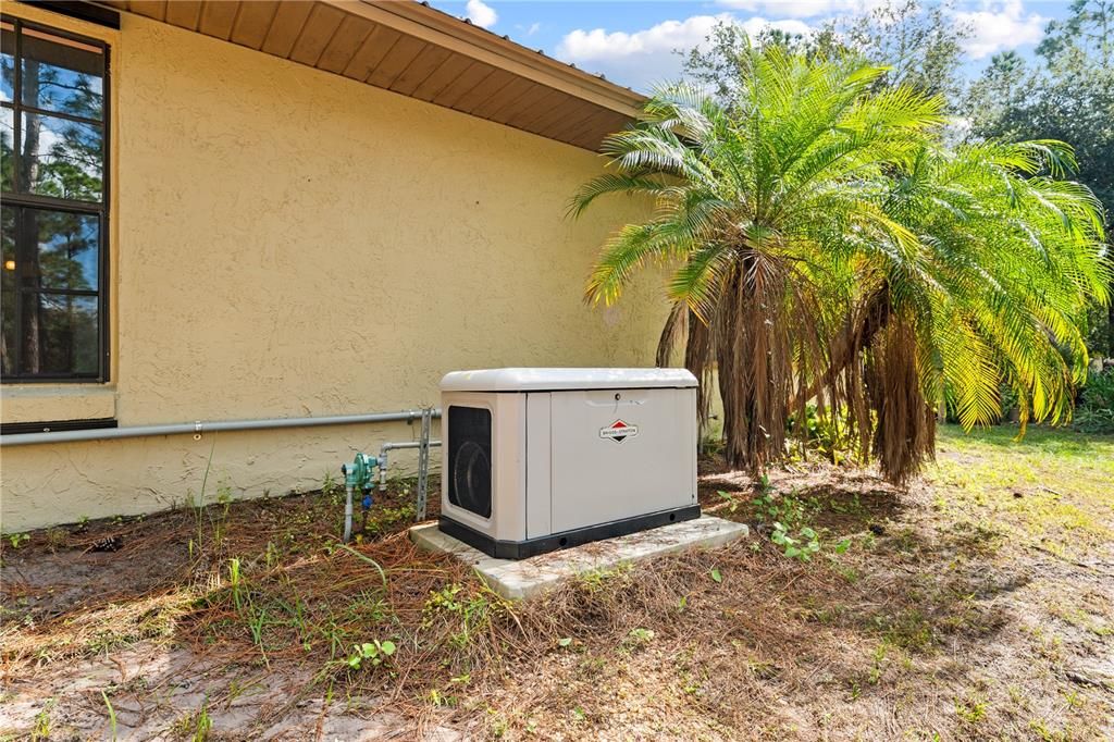 На продажу: $699,900 (4 спален, 2 ванн, 1899 Квадратных фут)