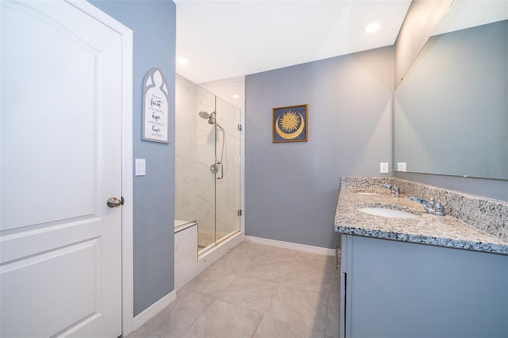 出租: $2,450 (3 贝兹, 2 浴室, 1685 平方英尺)