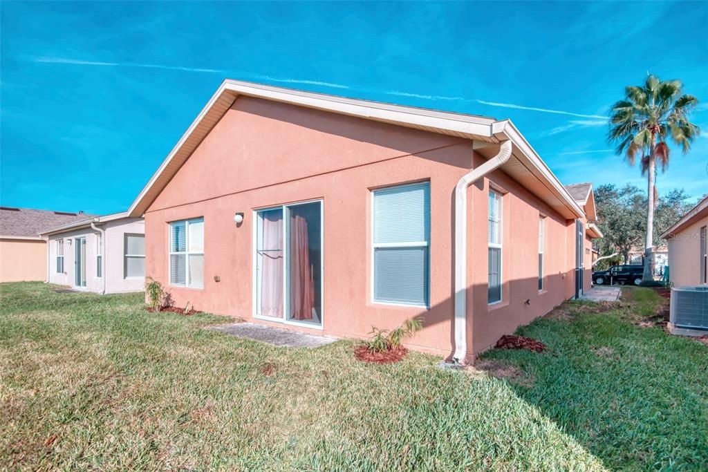 待售: $239,239 (2 贝兹, 2 浴室, 1258 平方英尺)