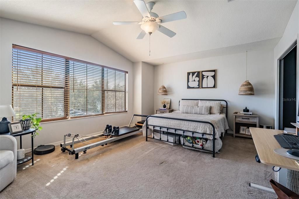 For Sale: $449,000 (2 beds, 2 baths, 1731 Square Feet)