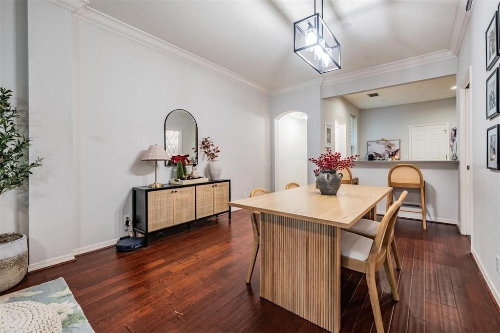 For Sale: $449,000 (2 beds, 2 baths, 1731 Square Feet)