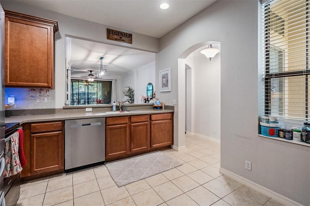 For Sale: $449,000 (2 beds, 2 baths, 1731 Square Feet)