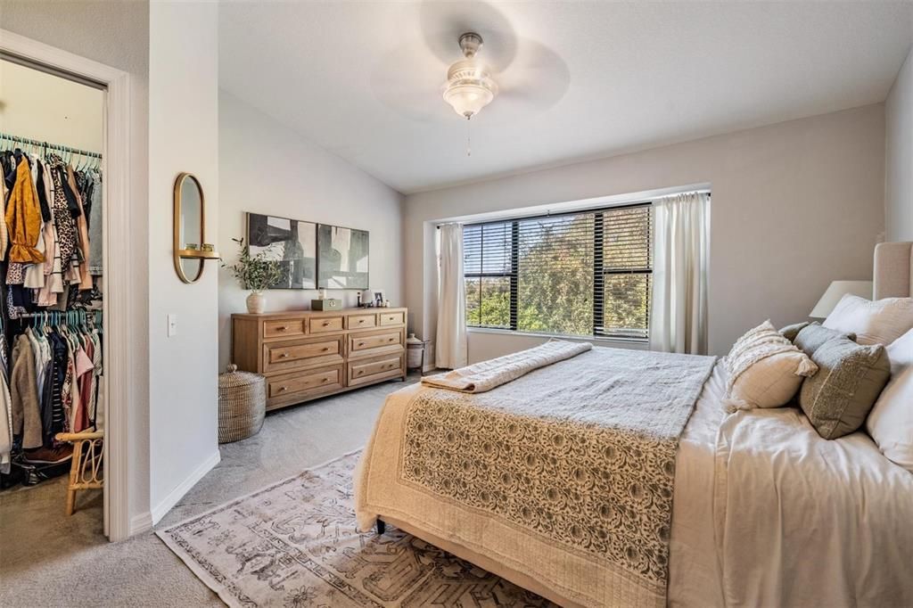 For Sale: $449,000 (2 beds, 2 baths, 1731 Square Feet)