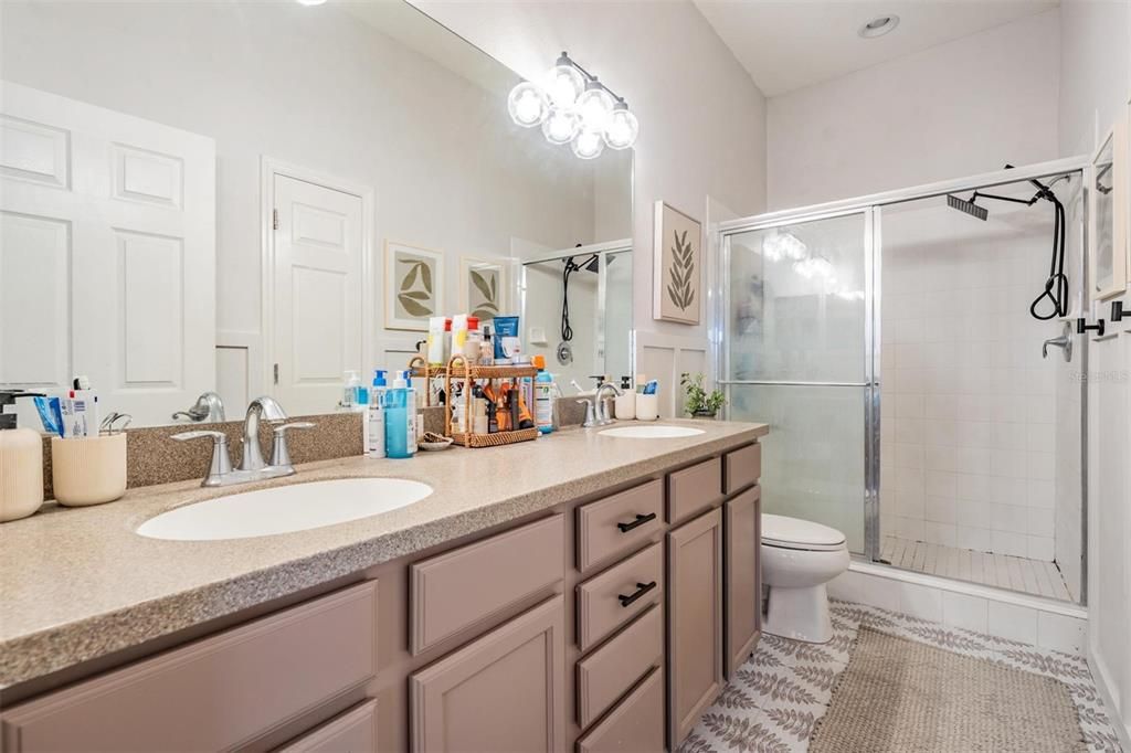 For Sale: $449,000 (2 beds, 2 baths, 1731 Square Feet)