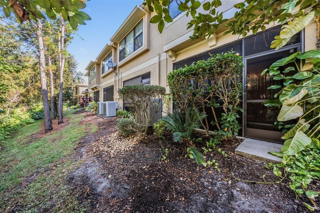 For Sale: $449,000 (2 beds, 2 baths, 1731 Square Feet)