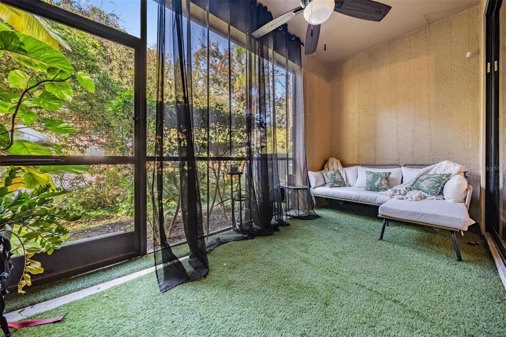 For Sale: $449,000 (2 beds, 2 baths, 1731 Square Feet)