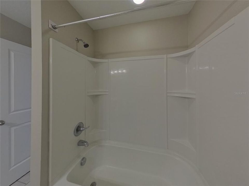 For Rent: $2,449 (3 beds, 2 baths, 2620 Square Feet)