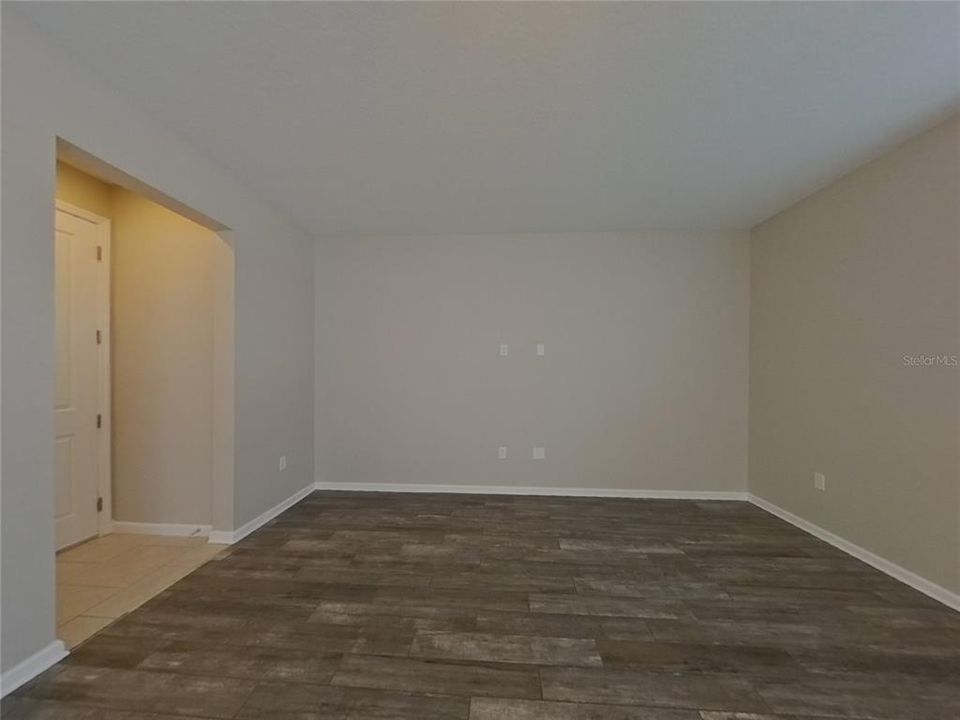 For Rent: $2,449 (3 beds, 2 baths, 2620 Square Feet)