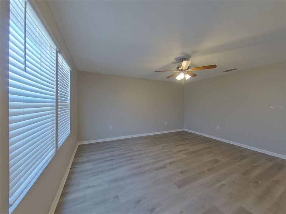 For Rent: $2,449 (3 beds, 2 baths, 2620 Square Feet)