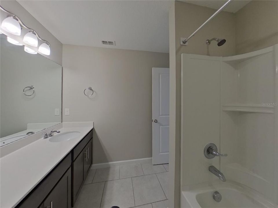 For Rent: $2,449 (3 beds, 2 baths, 2620 Square Feet)